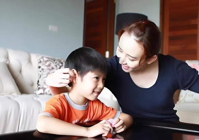 Lạ chưa: Cha mẹ dùng 5 câu này mắng, con không oán giận mà con thay đổi theo hướng tốt!- Ảnh 1. Lạ chưa: Cha mẹ dùng 5 câu này mắng, con không oán giận mà con thay đổi theo hướng tốt!- Ảnh 1.
