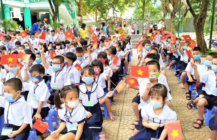 Nhiều tỉnh Bắc Trung Bộ lùi thời gian tựu trường vì bão số 5- Ảnh 1.