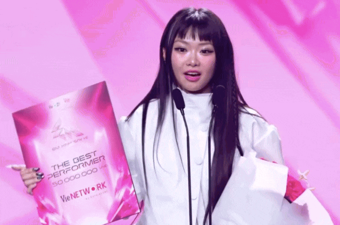 Điều bí ẩn nhất chung kết Em Xinh Say Hi: Người nhận giải Best Performer ăn gì mà đau bụng giữa chương trình?- Ảnh 1.