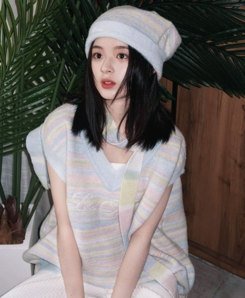 Tiểu Triệu Lệ Dĩnh vừa trở lại đã bị tẩy chay