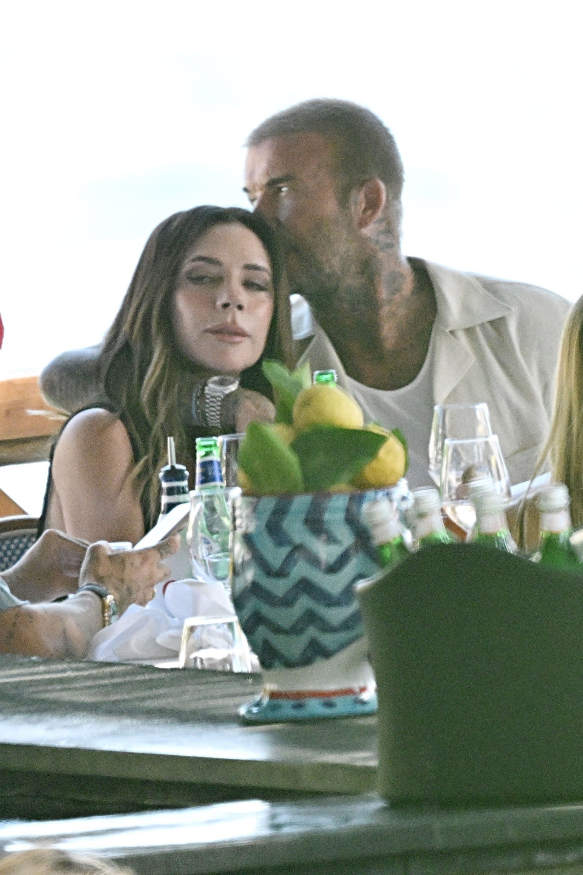 David Beckham bị paparazzi tóm dính 
