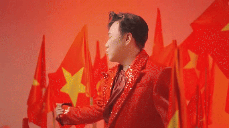 “Điều quan trọng không phải có bao nhiêu người hát về Tổ quốc, mà là mỗi người truyền tải nó bằng cảm xúc, trải nghiệm thật sự của mình”- Ảnh 1.