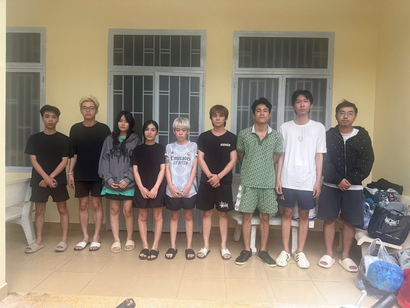 Phá đường dây cung cấp khí cười cho nhiều quán bar tại phố Tây Bùi Viện- Ảnh 2.