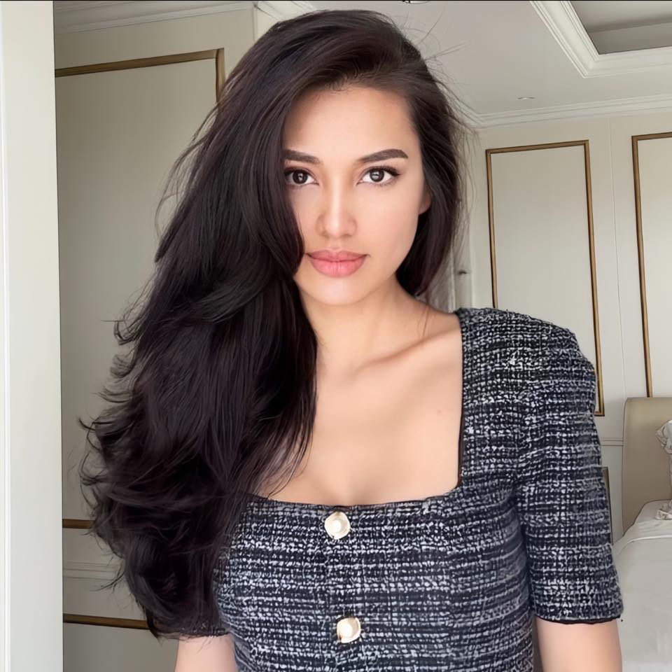 Mỹ nh&acirc;n 4 con t&oacute;c vẫn d&agrave;y d&agrave;i đen b&oacute;ng chia sẻ sai lầm lớn nhất khi trị rụng t&oacute;c- Ảnh 2.