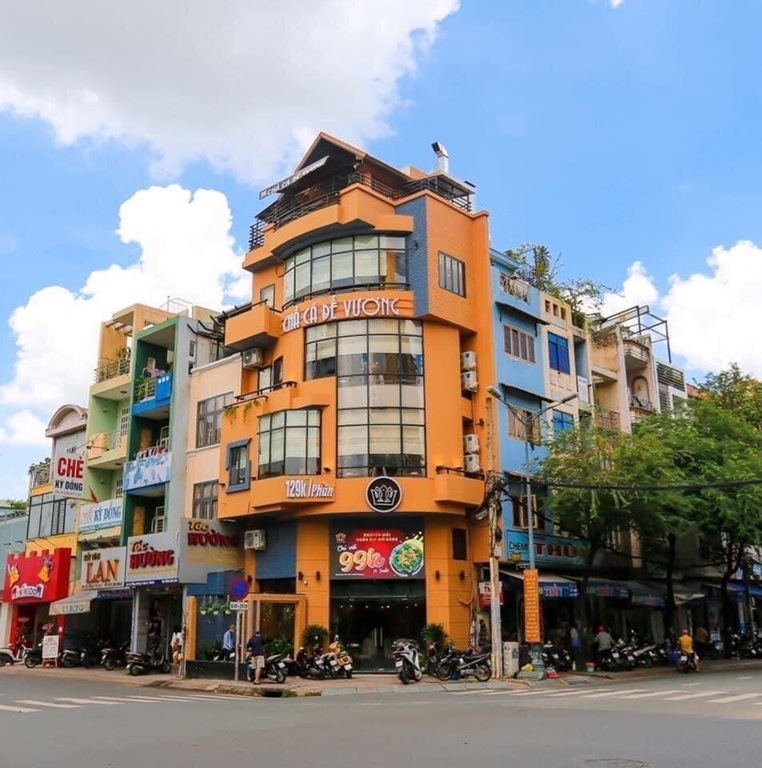 Nam MC đoạt giải thưởng 1 năm mua được nhà, sở hữu bất động sản triệu đô 3 mặt tiền TP.HCM- Ảnh 3. Nam MC đoạt giải thưởng 1 năm mua được nhà, sở hữu bất động sản triệu đô 3 mặt tiền TP.HCM- Ảnh 3.