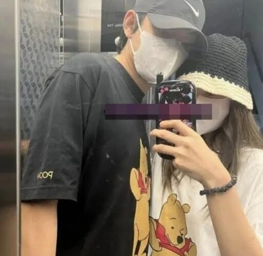 V (BTS) ẩn ý đáp lại Jennie (BLACKPINK), chuyện tái hợp đã rõ rành rành?- Ảnh 2. V (BTS) ẩn ý đáp lại Jennie (BLACKPINK), chuyện tái hợp đã rõ rành rành?- Ảnh 2.