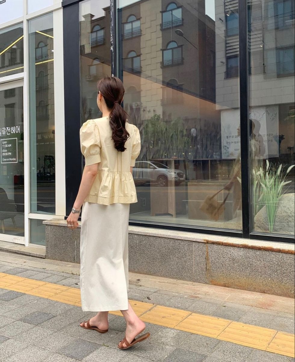 4 kiểu váy công sở kéo chân dài bất tận, giúp nàng nấm lùn cơi nới ít nhất 5cm chiều cao!- Ảnh 3.