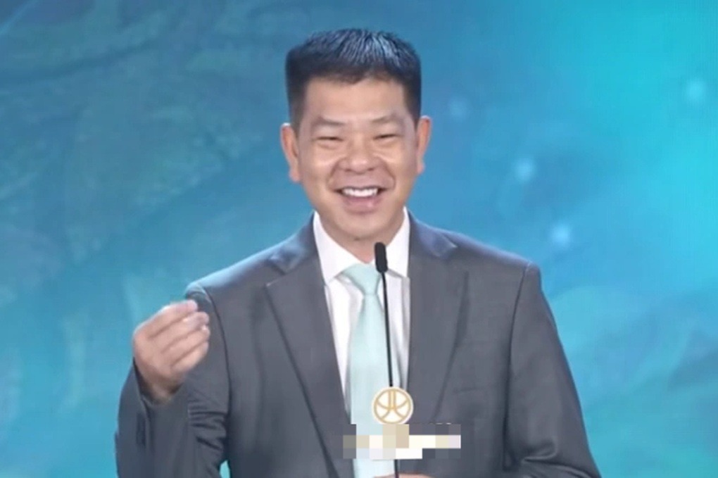Loạt những trò lố 