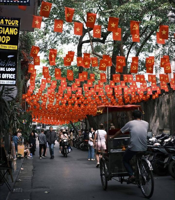 Đến Hà Nội xem diễu binh A80, đừng bỏ lỡ các địa điểm checkin tuyệt vời này- Ảnh 1.