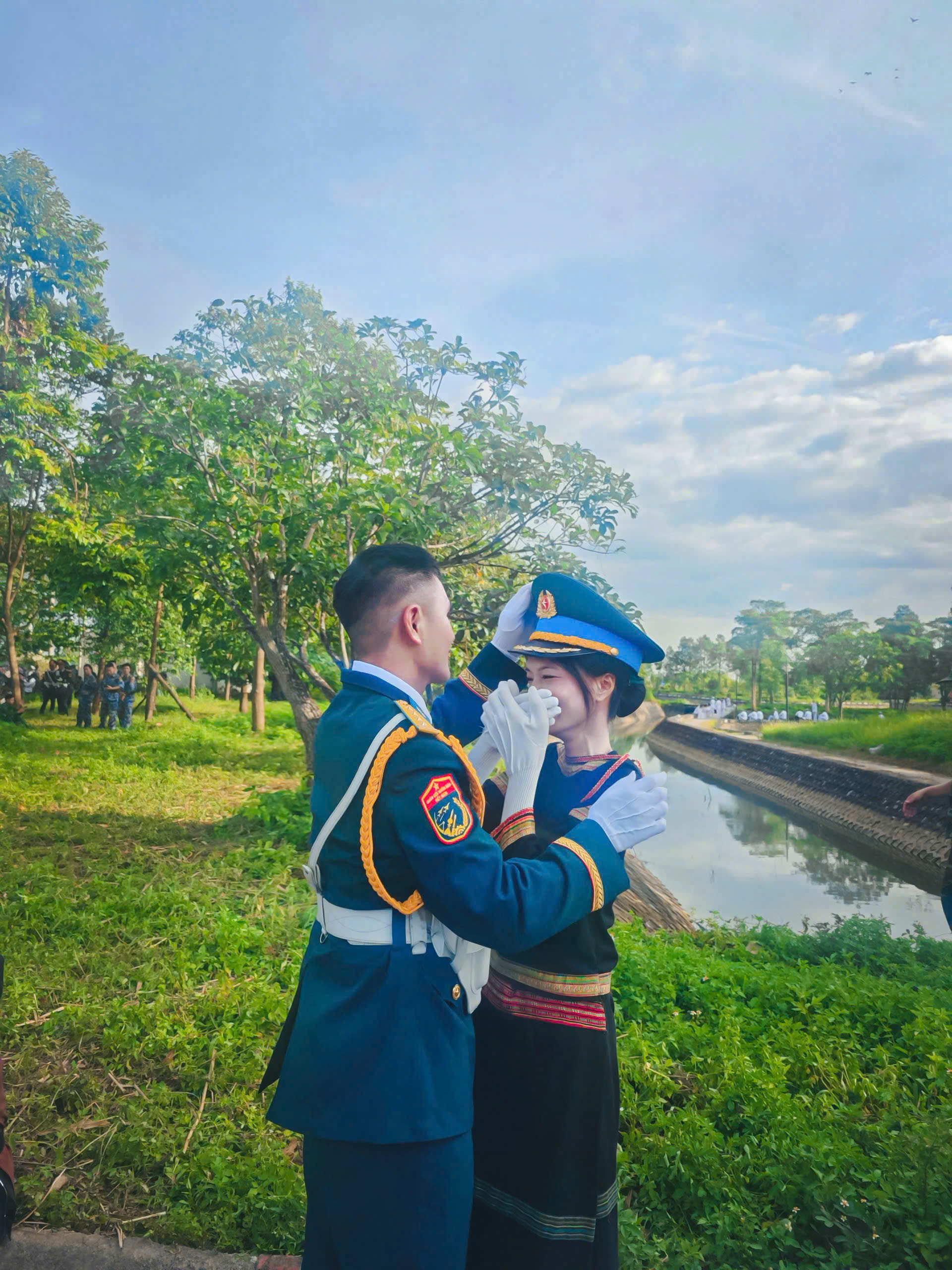 Chuyện tình của Thượng úy sinh năm 2000 được "Tổ Quốc se duyên"- Ảnh 3.