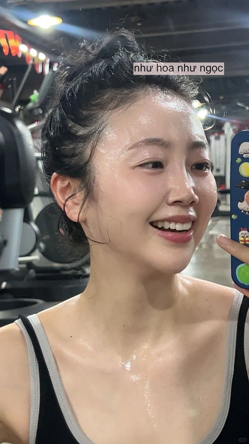 Thức khuya, mất Collagen nhưng tôi vẫn trẻ lâu nhờ một thói quen đơn giản- Ảnh 1.