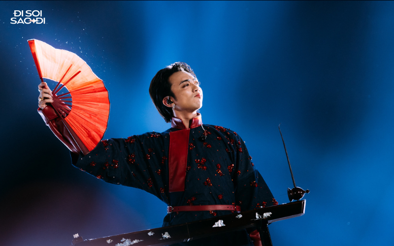 Những khoảnh khắc đẹp nhất 8WONDER 2025: "Ông hoàng nhạc La-tinh" và tlinh giương cao quốc kỳ 2 nước, dàn mỹ nam quốc tế liên tục nói lời yêu thương fan Việt- Ảnh 10.
