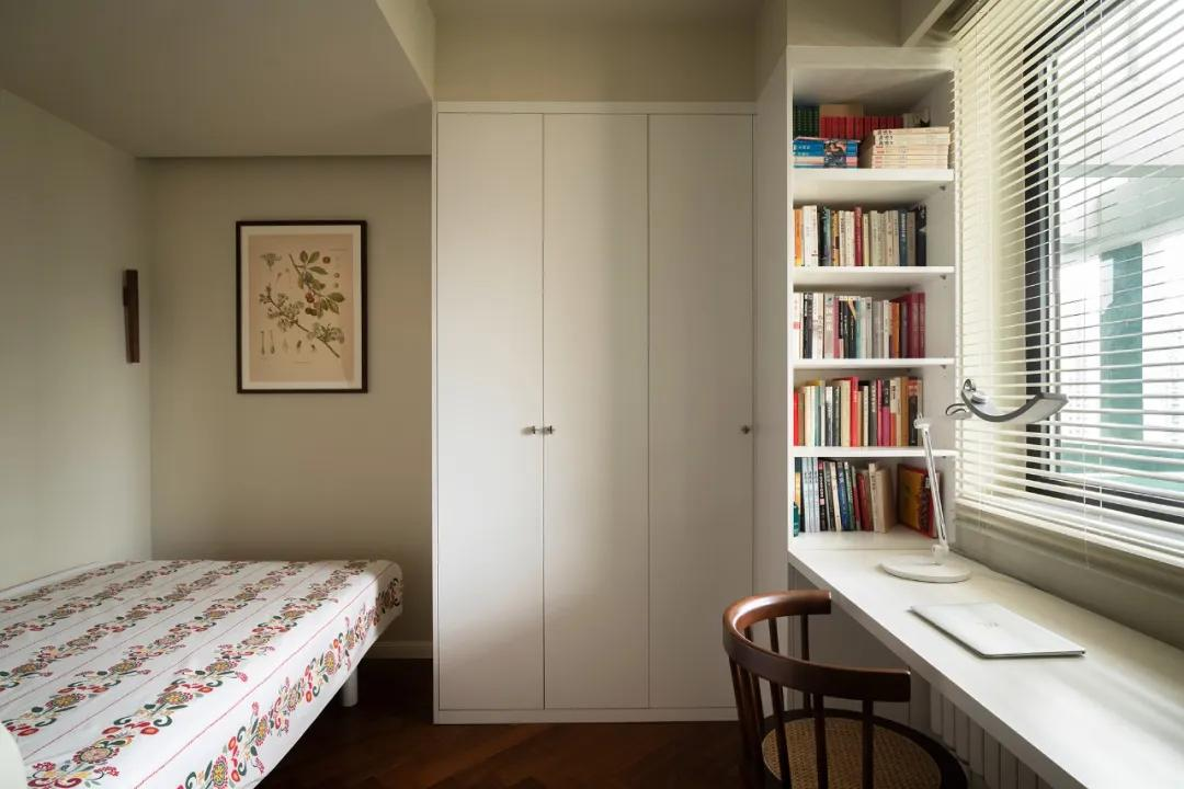 Ngôi nhà 100m² của cặp vợ chồng trung niên: Chi hơn 2 tỷ đồng biến căn hộ cũ thành “Thành phố hoa” ngay trong nhà- Ảnh 17.