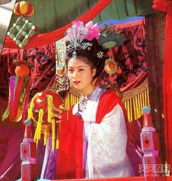 10 mỹ nhân đẹp nhất tiểu thuyết Tây Du Ký: Tây Lương nữ vương xếp thứ 2, hạng 1 nhan sắc không thuộc về nhân gian- Ảnh 3. 10 mỹ nhân đẹp nhất tiểu thuyết Tây Du Ký: Tây Lương nữ vương xếp thứ 2, hạng 1 nhan sắc không thuộc về nhân gian- Ảnh 3.