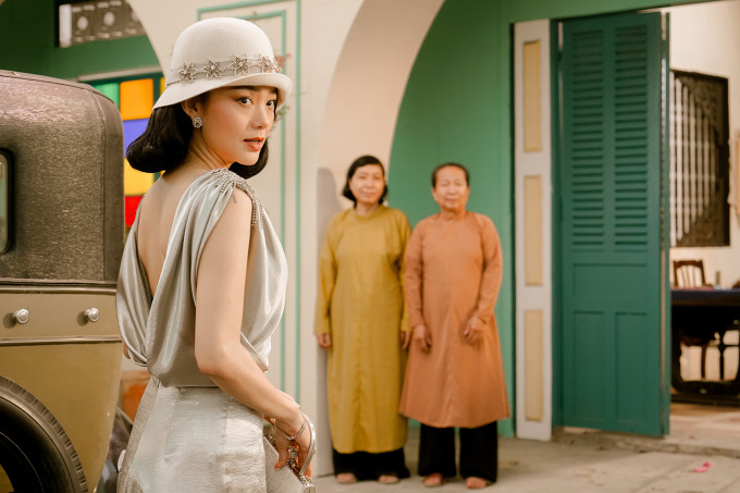 Ai mới là mỹ nhân đẹp nhất Sài Thành: Minh Hằng đẹp sang mướt mắt vẫn thua xa đối thủ?- Ảnh 4. Ai mới là mỹ nhân đẹp nhất Sài Thành: Minh Hằng đẹp sang mướt mắt vẫn thua xa đối thủ?- Ảnh 4.