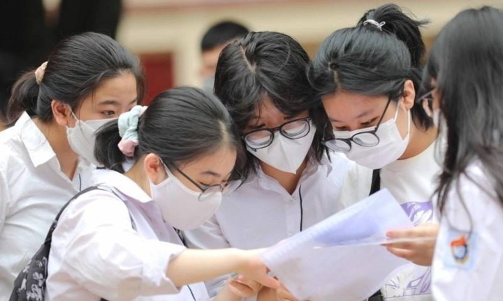 Thí sinh hốt hoảng khi thừa điểm vẫn trượt hết nguyện vọng xét tuyển đại học- Ảnh 1. Thí sinh hốt hoảng khi thừa điểm vẫn trượt hết nguyện vọng xét tuyển đại học- Ảnh 1.