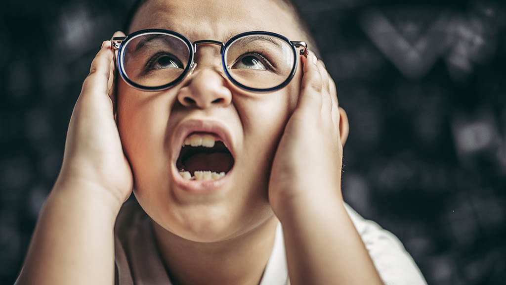 Đừng để 3 kiểu "ngoan ngoãn giả tạo" này đánh lừa, trẻ lớn lên dễ chịu thiệt lắm- Ảnh 2.