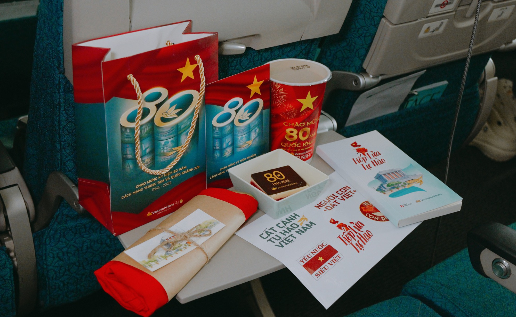 Vietnam Airlines tung "sít rịt" nhân dịp kỷ niệm 80 Năm Quốc khánh 2/9- Ảnh 4.