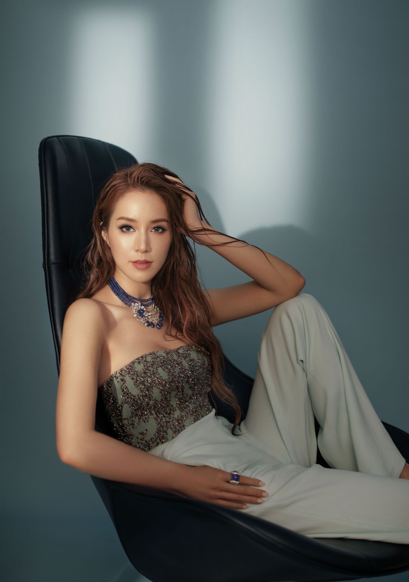 Cuộc sống hào môn không như mơ của 