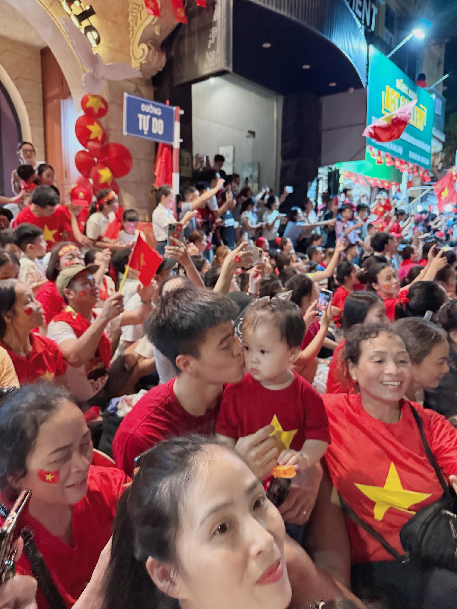 Vợ Duy Mạnh ra thông báo 