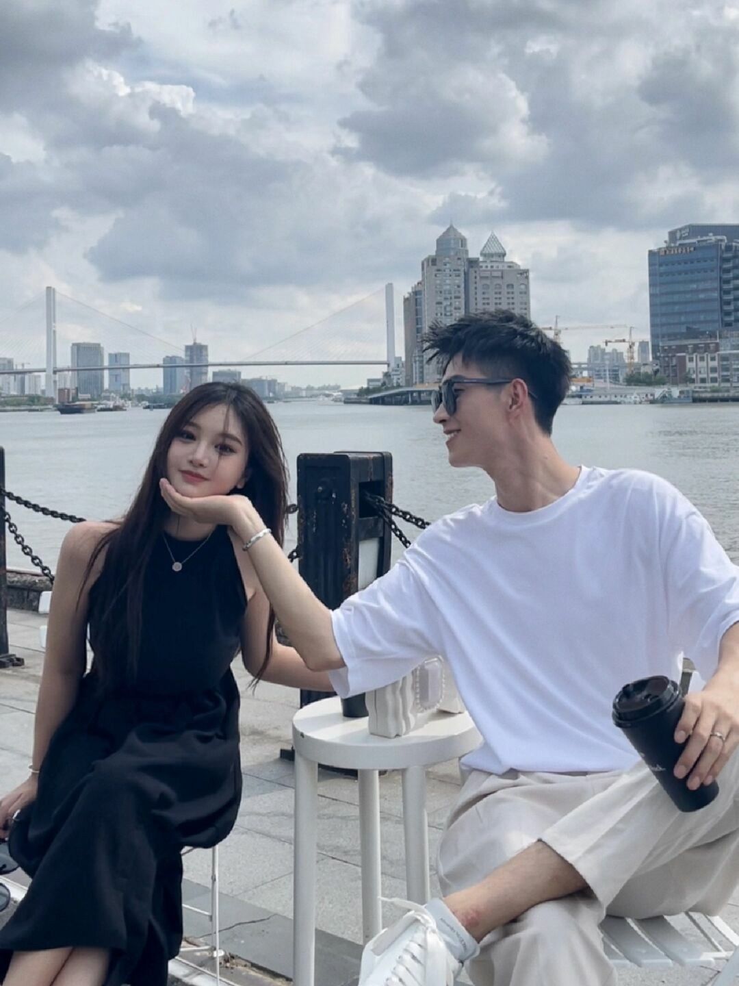 Cách tiêu tiền của cặp vợ chồng “nghiện đi chơi” được dân mạng ủng hộ- Ảnh 1.