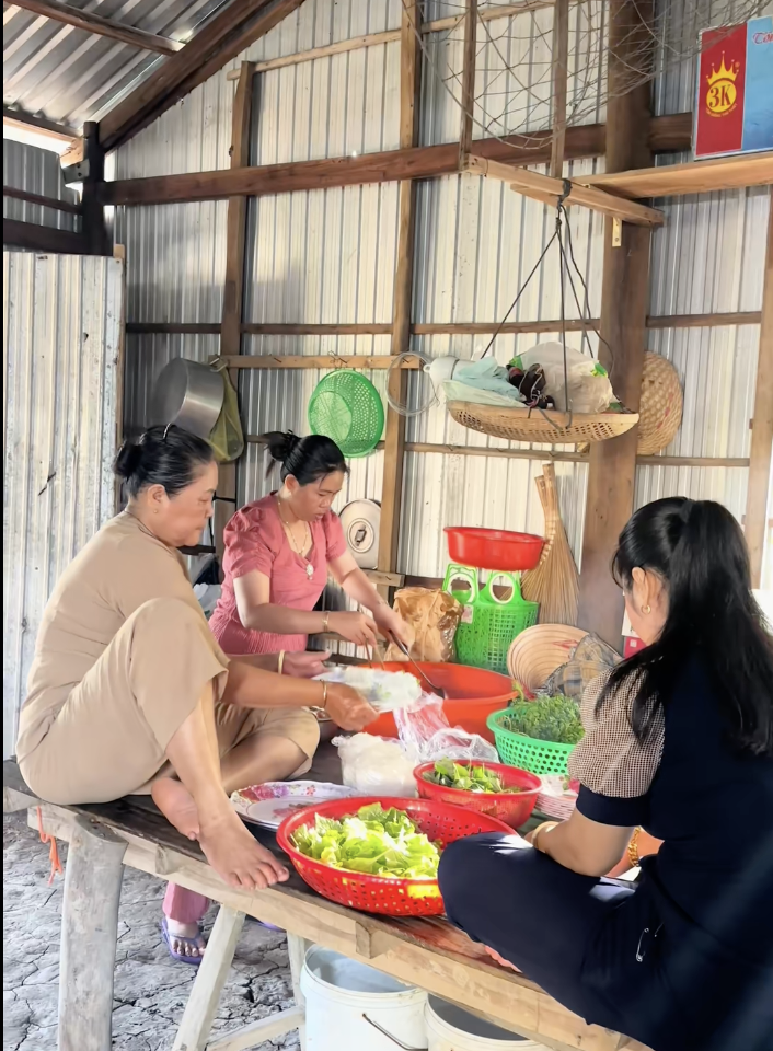 Đi đám giỗ miền Tây, nơi được hưởng nhiều "đặc quyền" nhất lại ở chỗ ít ai nghĩ tới- Ảnh 2.