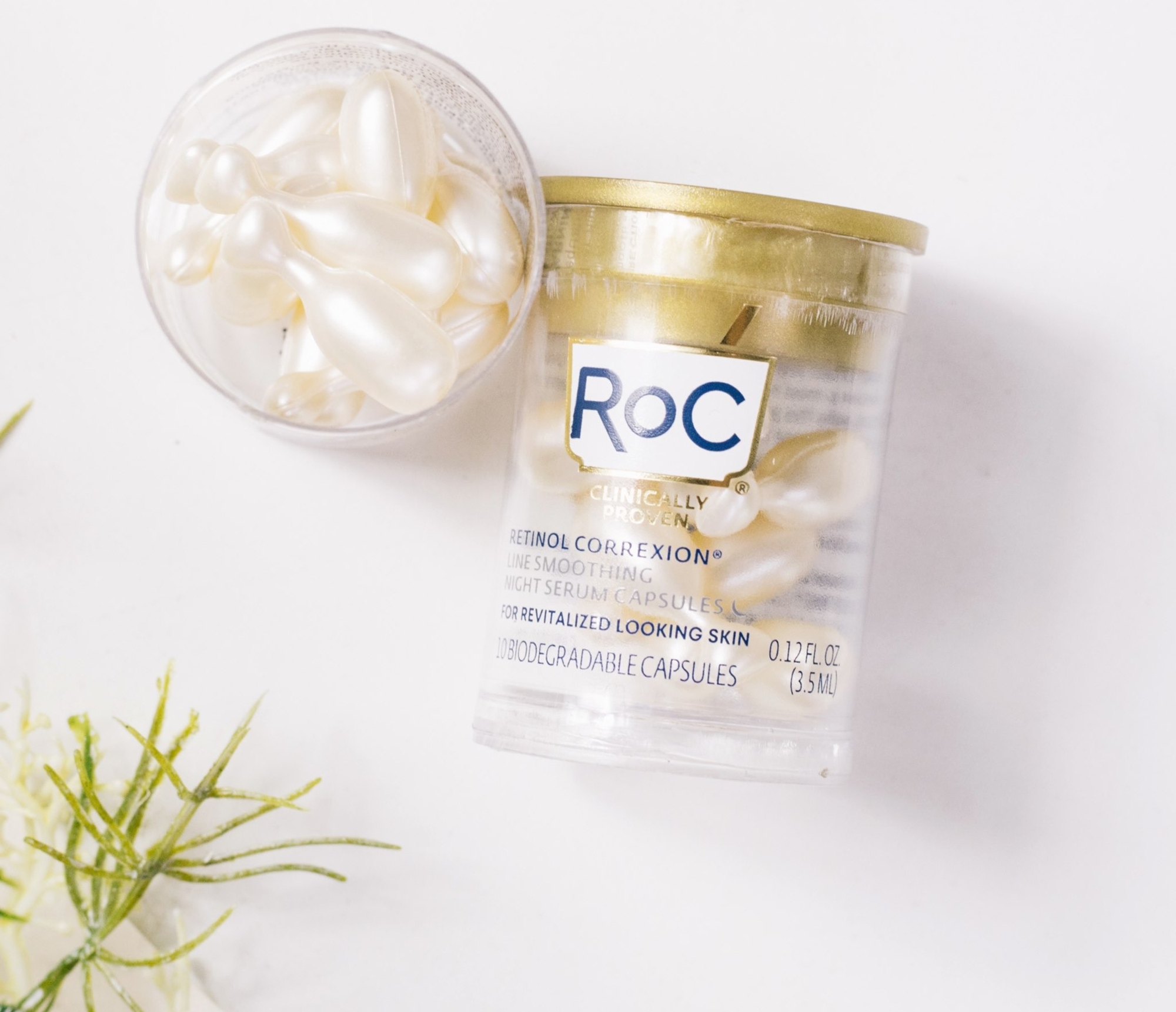 6 retinol Vogue khen nức nở: Bôi 1 phát da bật chế độ "hồi sinh", tuổi tác chỉ biết câm nín!- Ảnh 2.