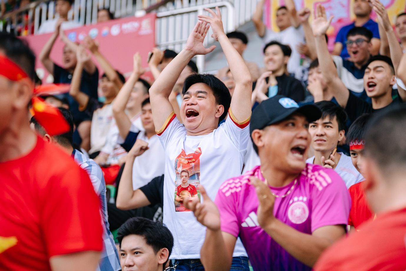 Bia Saigon Dragon Cup 2025: Một giải đấu gắn kết vạn trái tim, tiếp lửa cho bóng đá Việt vươn xa- Ảnh 3.
