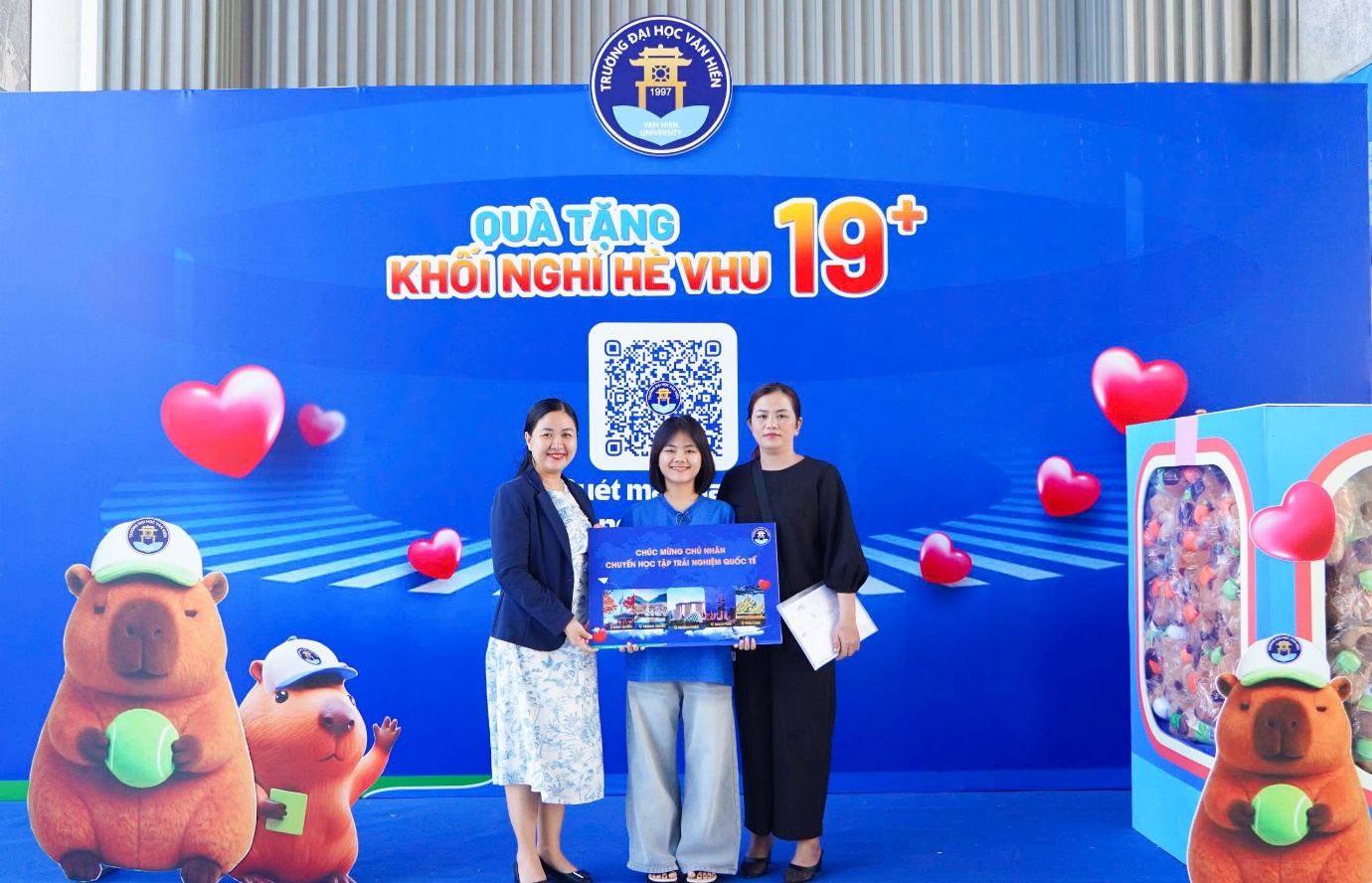 Trường đại học tặng xe máy điện và học bổng đến 100% học phí toàn khóa cho Thủ khoa/ Á khoa và Tân sinh viên từ 27,5 điểm- Ảnh 4.