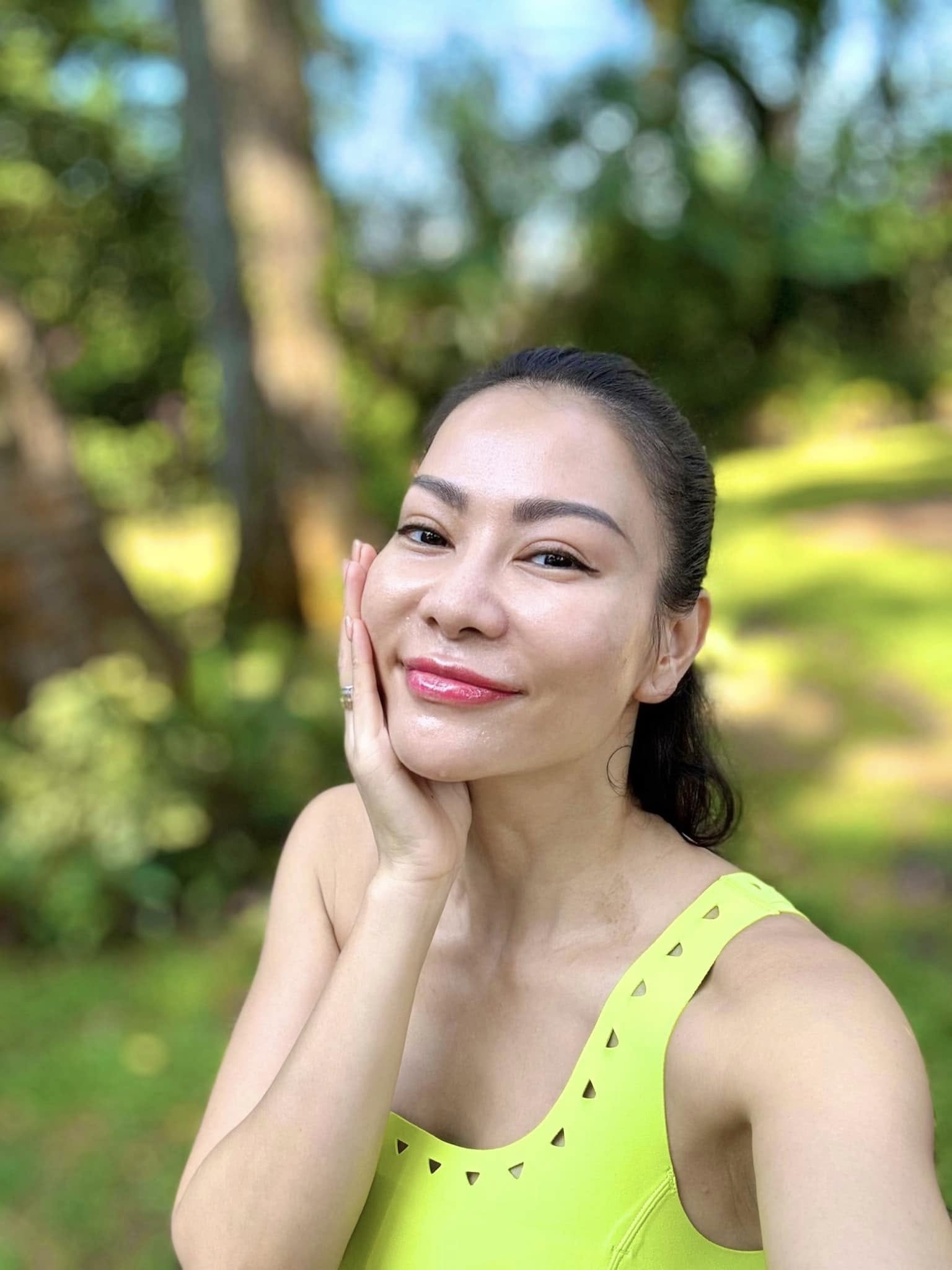 Ca sĩ Thu Minh ngày nào đã U50, làn da vẫn căng hồng, tràn đầy collagen, CĐM nghi ngờ can thiệp phẫu thuật thẩm mỹ?- Ảnh 8.