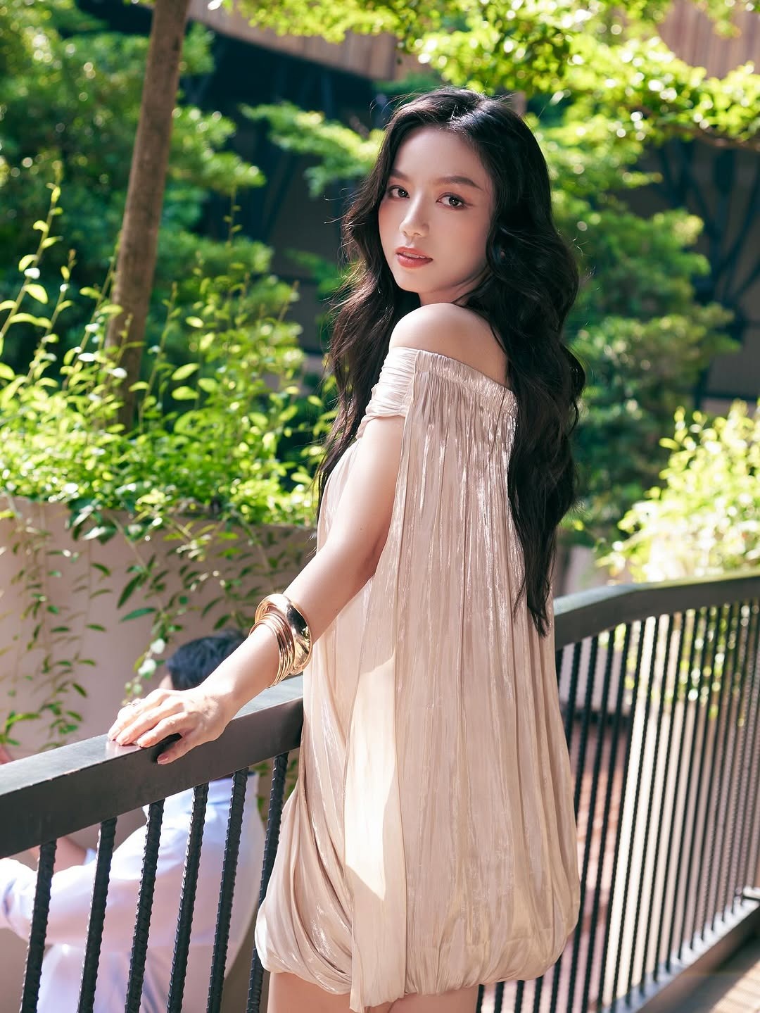 Bóng hồng duy nhất của "Mưa Đỏ": Nhan sắc như minh châu ngàn năm, style đẹp tuyệt đối, cả nước phải khen!- Ảnh 6.