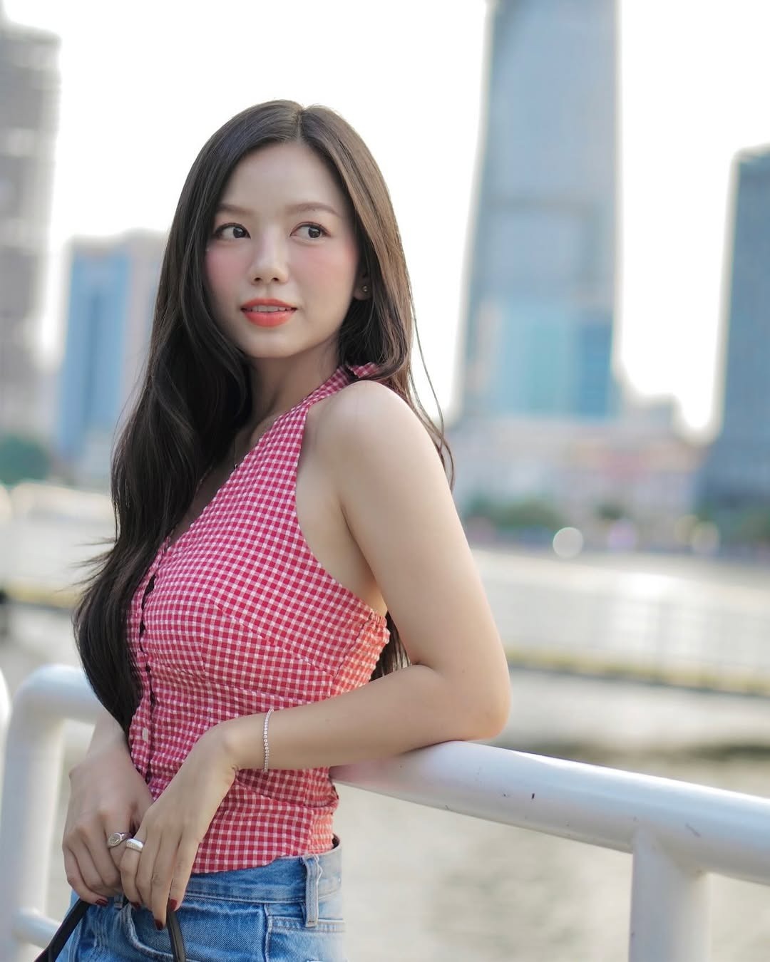 Bóng hồng duy nhất của "Mưa Đỏ": Nhan sắc như minh châu ngàn năm, style đẹp tuyệt đối, cả nước phải khen!- Ảnh 12.
