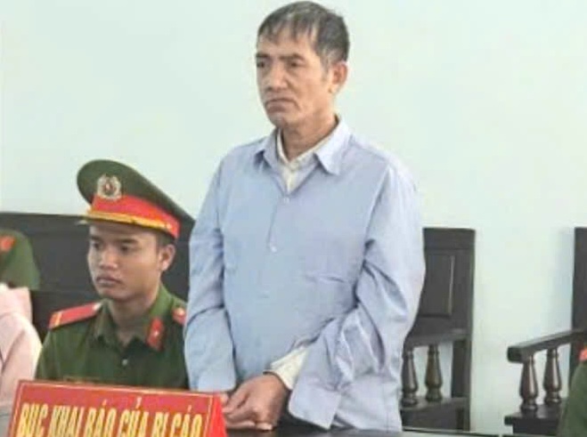 Người mẹ chết lặng khi phát hiện con gái nhỏ bị hàng xóm xâm hại- Ảnh 1.