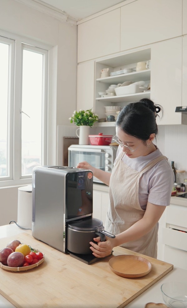 Chiếc máy nấu sữa hạt Joyoung mà "Eat Clean Hong - Thu Nhi" dùng, xuất hiện trong video hút 2 triệu lượt xem, có gì mà hot vậy?- Ảnh 3.