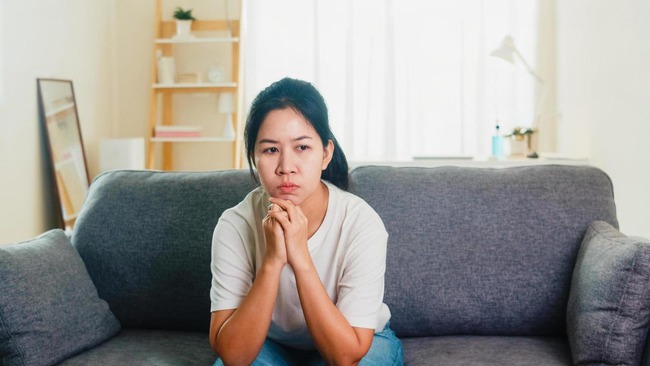 Con lớp 4 học xuất sắc, huy chương đầy nhà, bà mẹ TP.HCM vẫn khủng hoảng vì 1 lý do, nhiều người khuyên: Chị nên đưa con đi khám!- Ảnh 1.