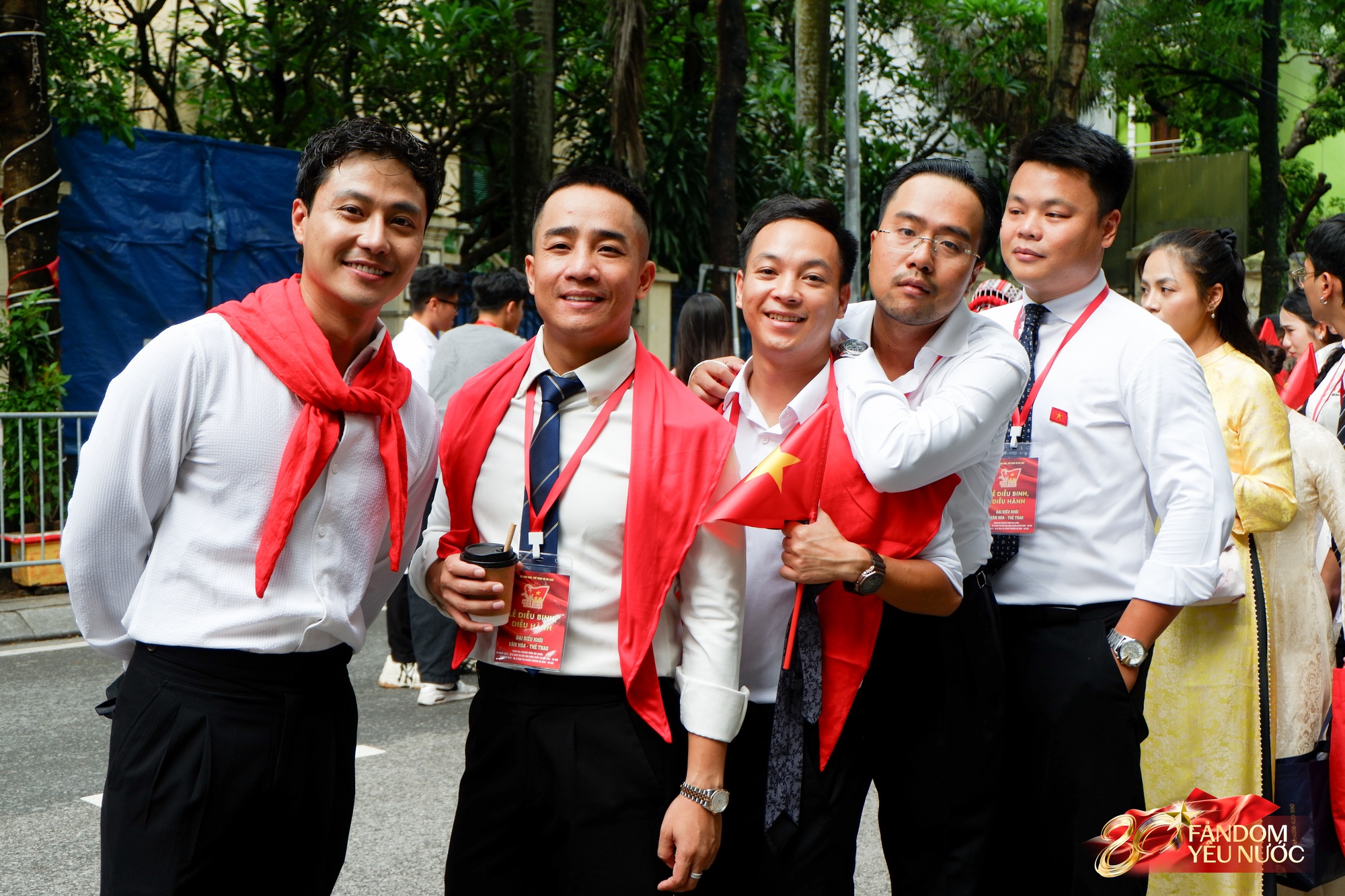 Dàn sao tại buổi sơ duyệt Đại lễ 2/9: Đen Vâu - Hoàng Thùy Linh chung khung hình, Tiểu Vy - Lương Thùy Linh rạng rỡ qua camera thường- Ảnh 18.