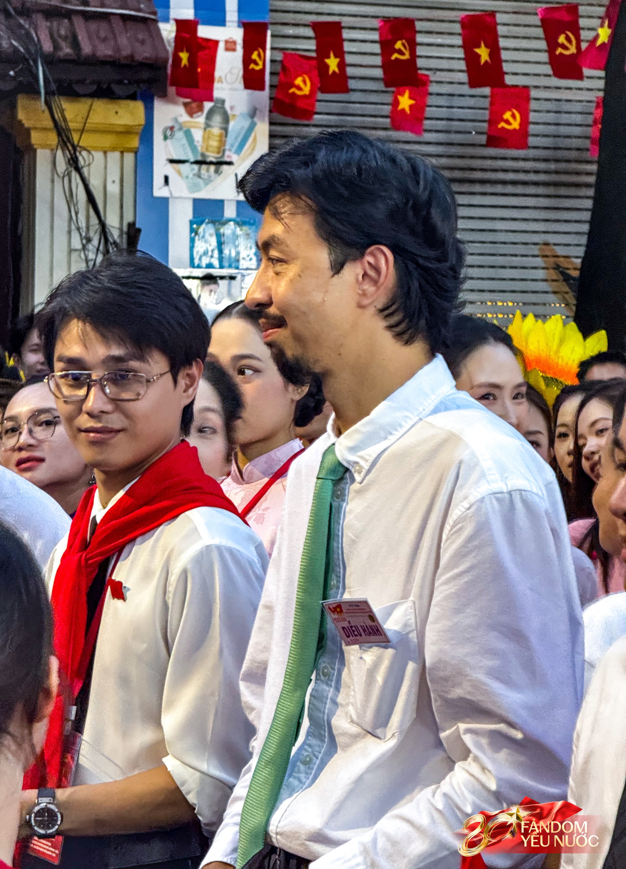 Hoàng Thùy Linh - Đen Vâu dính kè kè nhau, có phản ứng lạ hậu công khai- Ảnh 1. Hoàng Thùy Linh - Đen Vâu dính kè kè nhau, có phản ứng lạ hậu công khai- Ảnh 1.