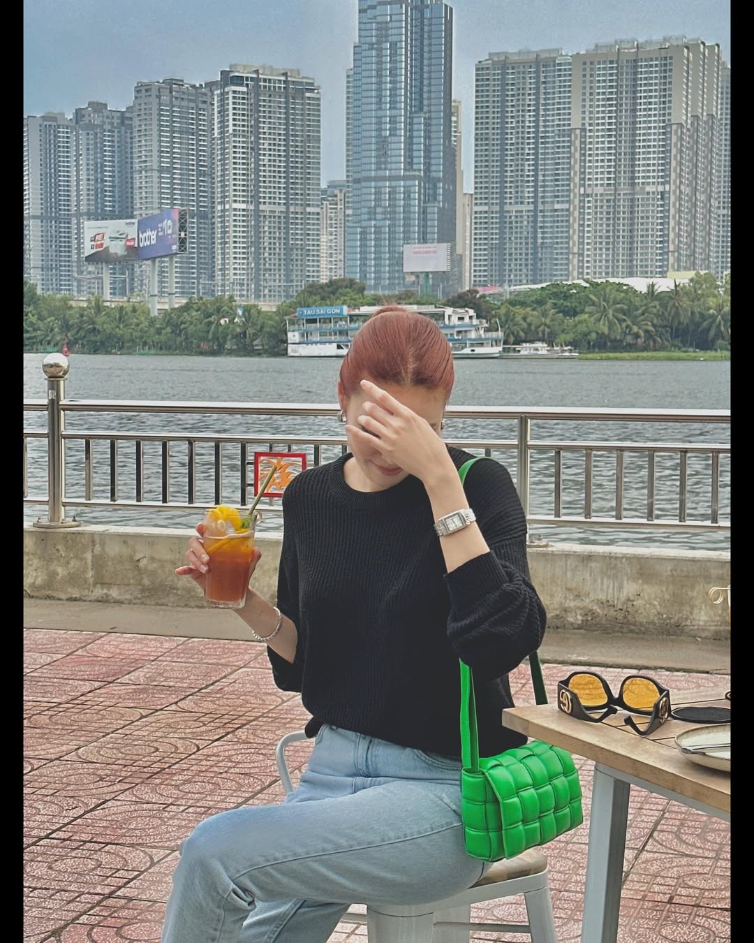 Nàng dâu của gia tộc giàu có bậc nhất Việt Nam dùng đồ hiệu ở một đẳng cấp khác- Ảnh 22.
