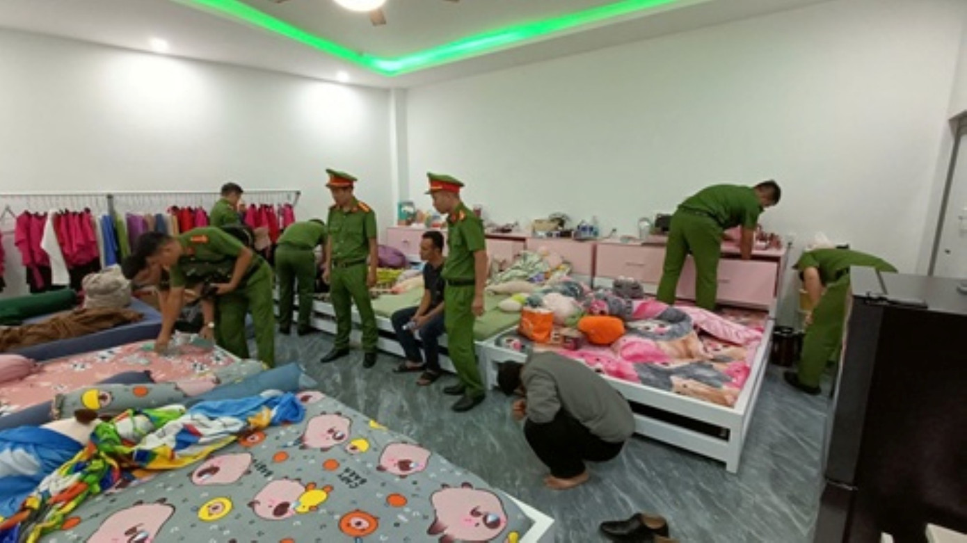 Công an kiểm tra đột xuất, phát hiện mại dâm tại 2 cơ sở massage có tiếng ở Đắk Lắk- Ảnh 2.