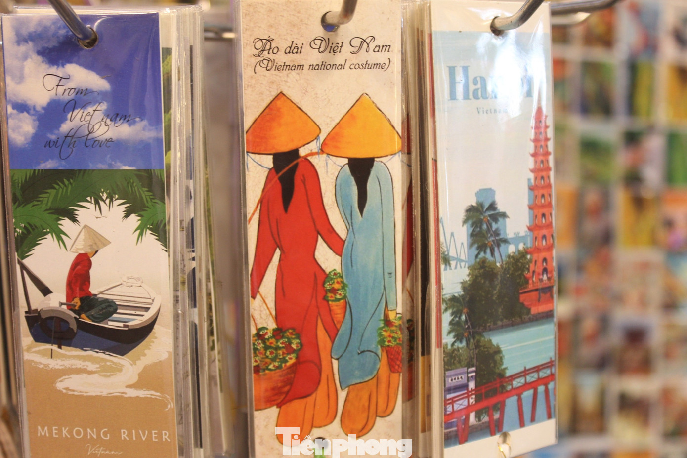 'Hốt bạc' nhờ bán nước, cho thuê ghế xem diễu binh, diễu hành- Ảnh 12.