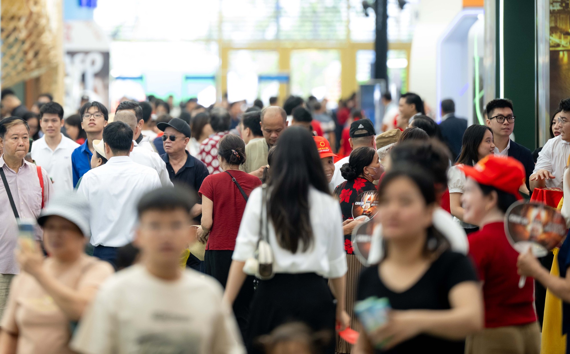 Triển lãm HOT nhất dịp 2/9 đã mở cửa: Quy mô khủng chưa từng có, choáng ngợp với các màn biểu diễn và hoàn toàn MIỄN PHÍ- Ảnh 2.