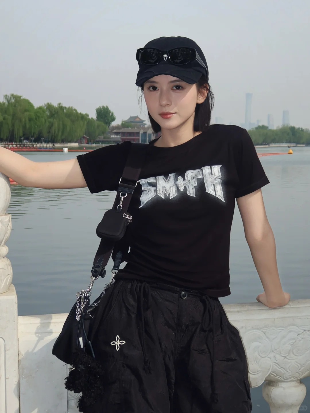 3 con giáp này không nên mặc nhiều màu đen trong tháng cô hồn- Ảnh 4.