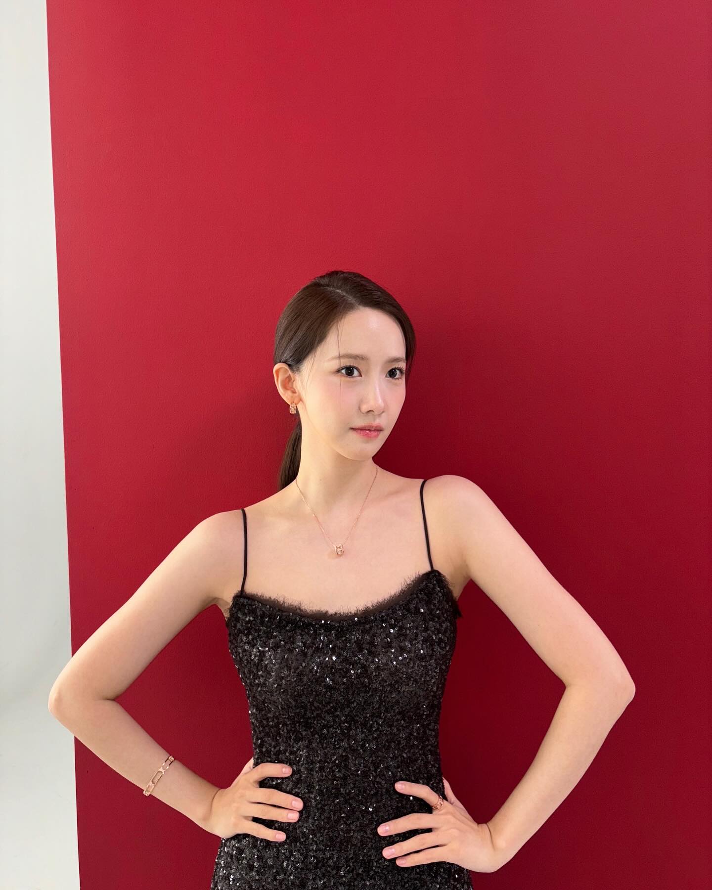 Nữ chính phim Hàn hot nhất hiện tại: Là huyền thoại nhan sắc, thời trang đơn giản mà tinh tế mọi lúc mọi nơi- Ảnh 3.