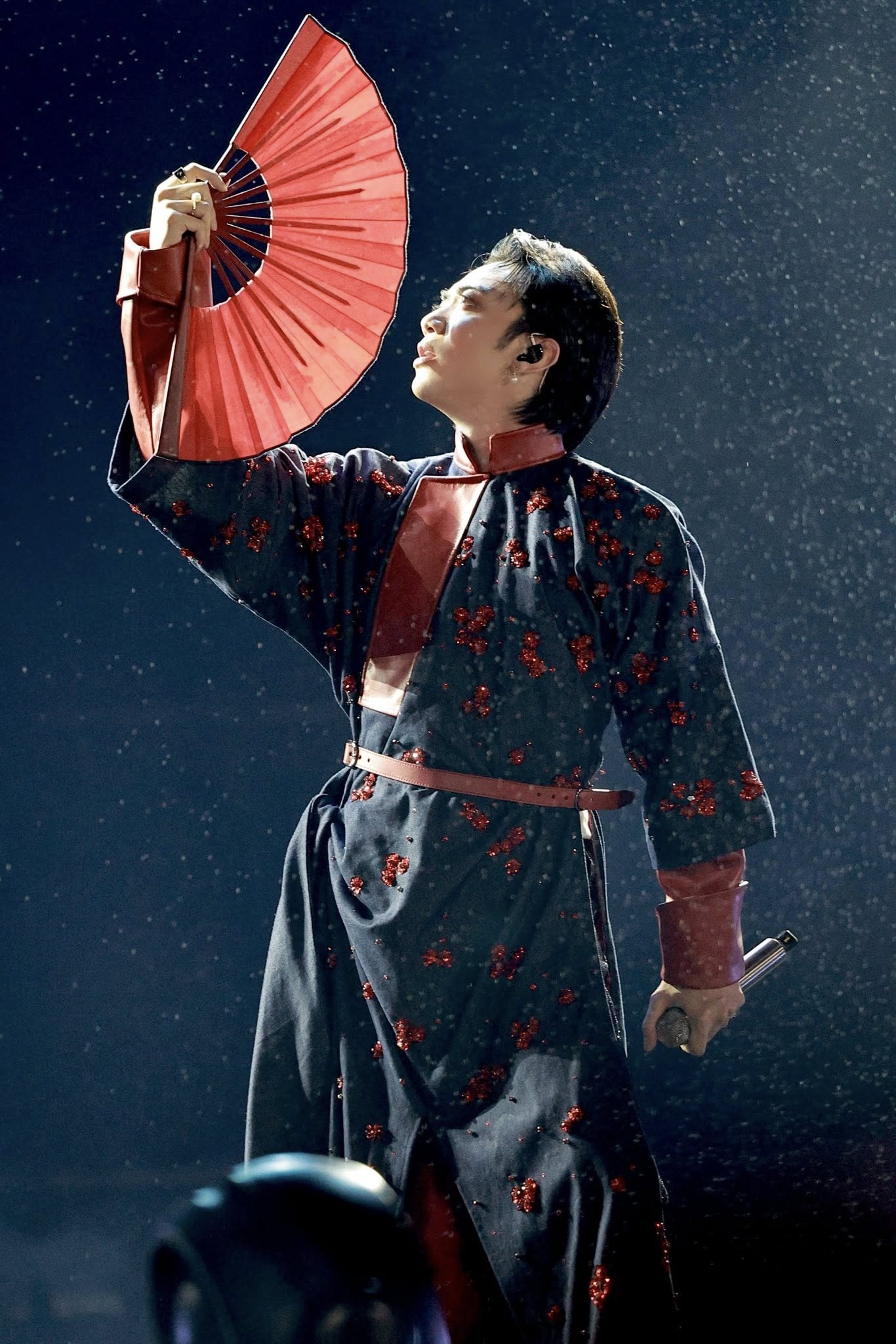 Hoàng tử Vpop cực đắt show dạo này: Có đêm chạy 2 show mệt bở người, cát-xê từng này thì tiền bao nhiêu cho hết!- Ảnh 3.