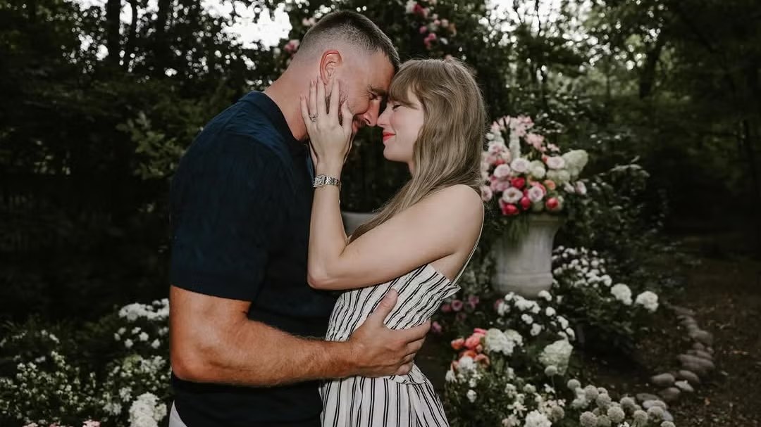 Taylor Swift đính hôn: Instagram Taylor Swift đính hôn: Instagram