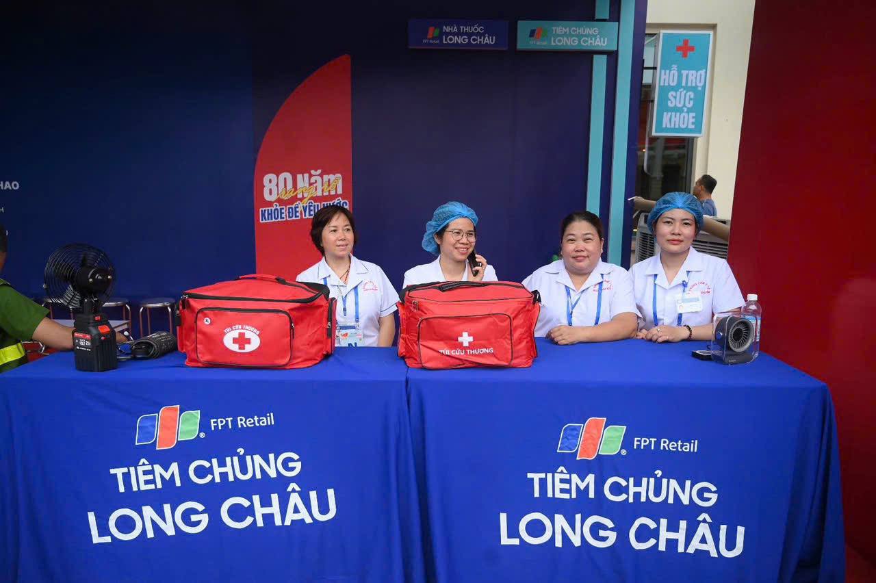 Nhà thuốc Long Châu góp mặt tại Trạm khách A80: Tiếp sức sức khỏe, lan tỏa tự hào Việt- Ảnh 2.