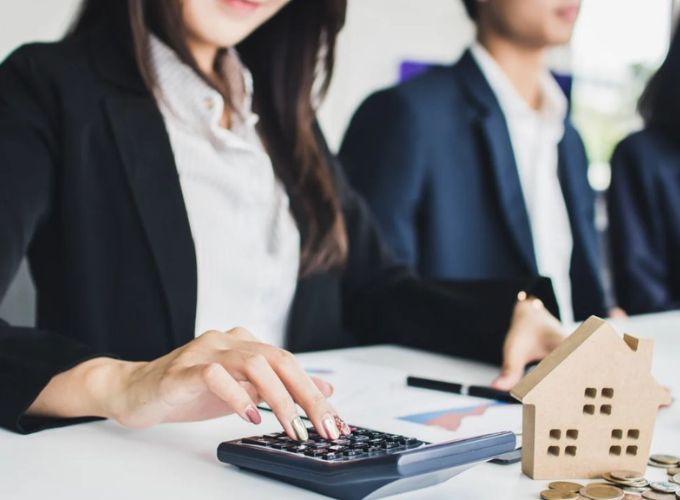 Chuyện tân sinh viên Ngân hàng đi xin việc: Mới newbie mà áp lực ngang manager, thu nhập "khiêm tốn" nhưng toàn làm việc với khách tiền tỷ- Ảnh 3.