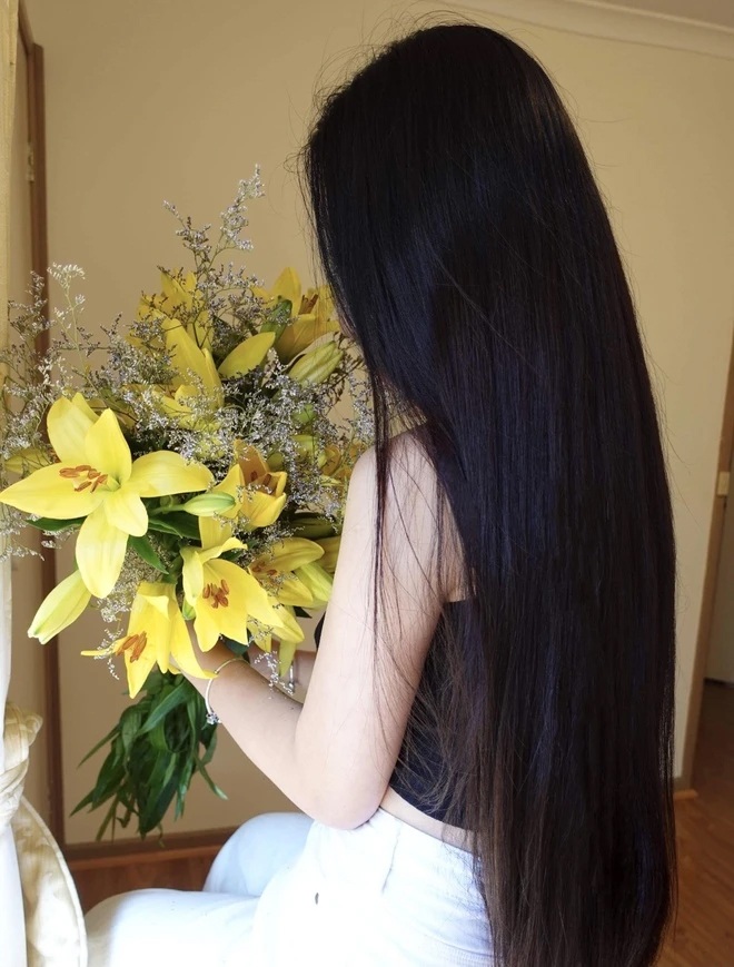 Tôi đã dùng thứ nước nhờn nhụa từ đậu bắp để ngăn tóc rụng 