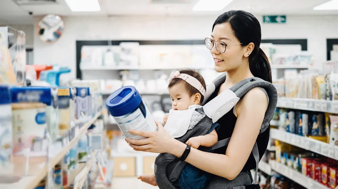“Mẹ GenZ” đứng giữa bão info: TikTok bảo gì cũng tin, rồi hoang mang tột độ?- Ảnh 1.