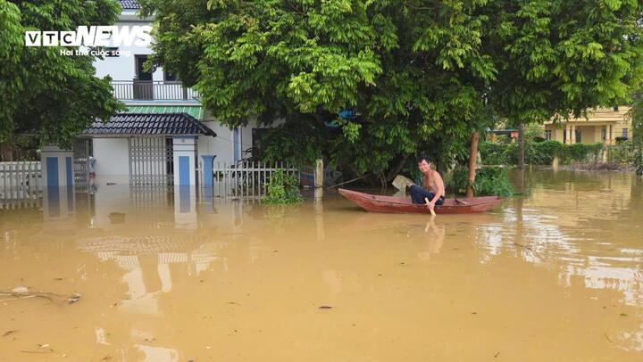 Nước sông ở Thanh Hoá lên cao nhấn chìm khu dân cư, xóm làng tan hoang sau lũ- Ảnh 8.